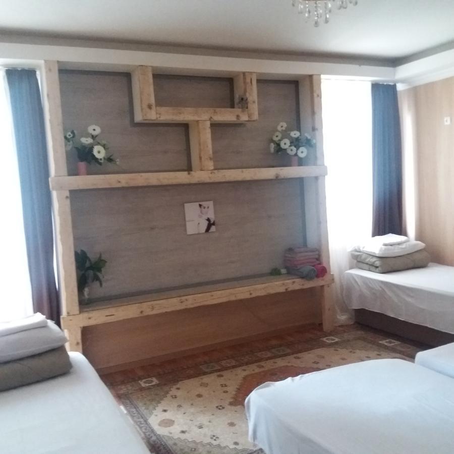 Hostel Anna Borjomi ภายนอก รูปภาพ